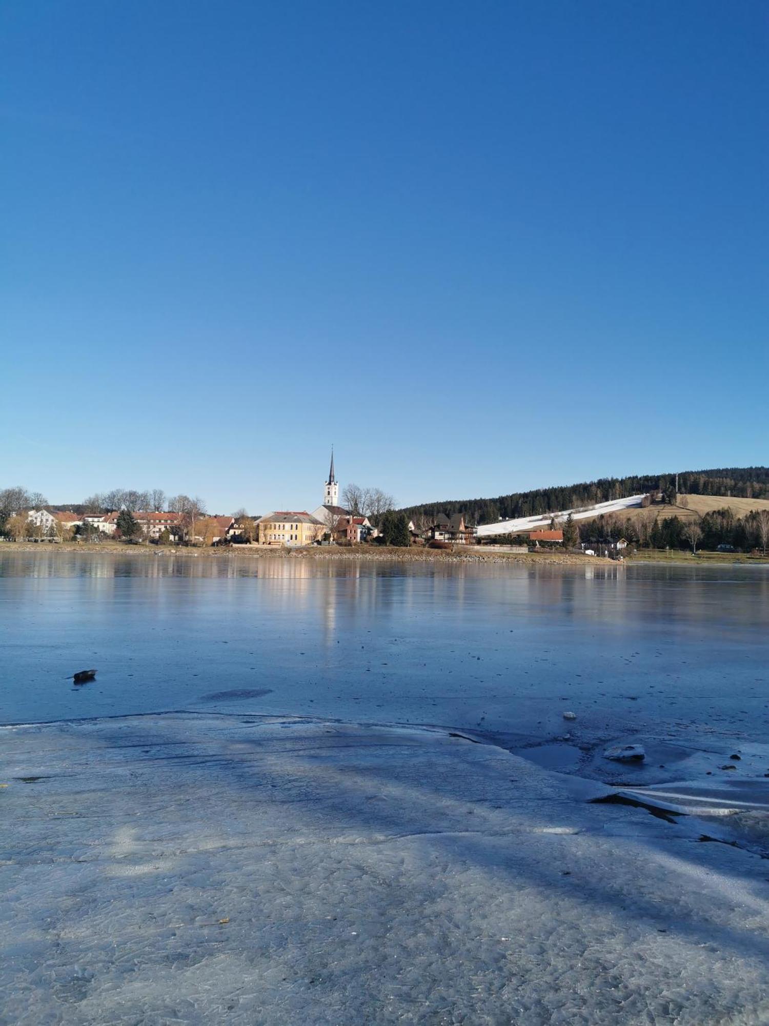 Apartman S Terasou A Vyhledem Na Jezero Lipno Kovářov 外观 照片